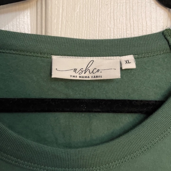 AshCo Grandma Crew - Picture 3 of 4